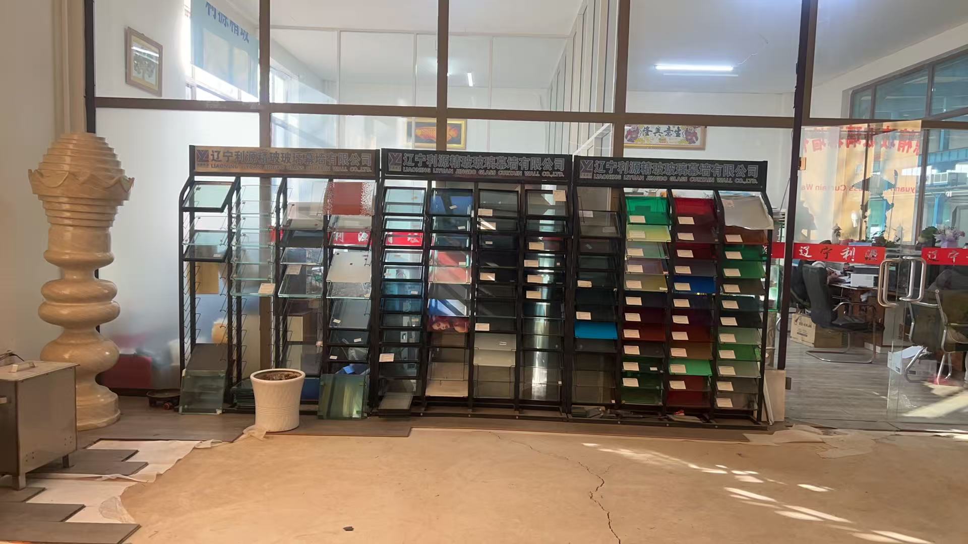 秦皇岛市工程玻璃批量采购夹层夹丝玻璃 - 一站式服务